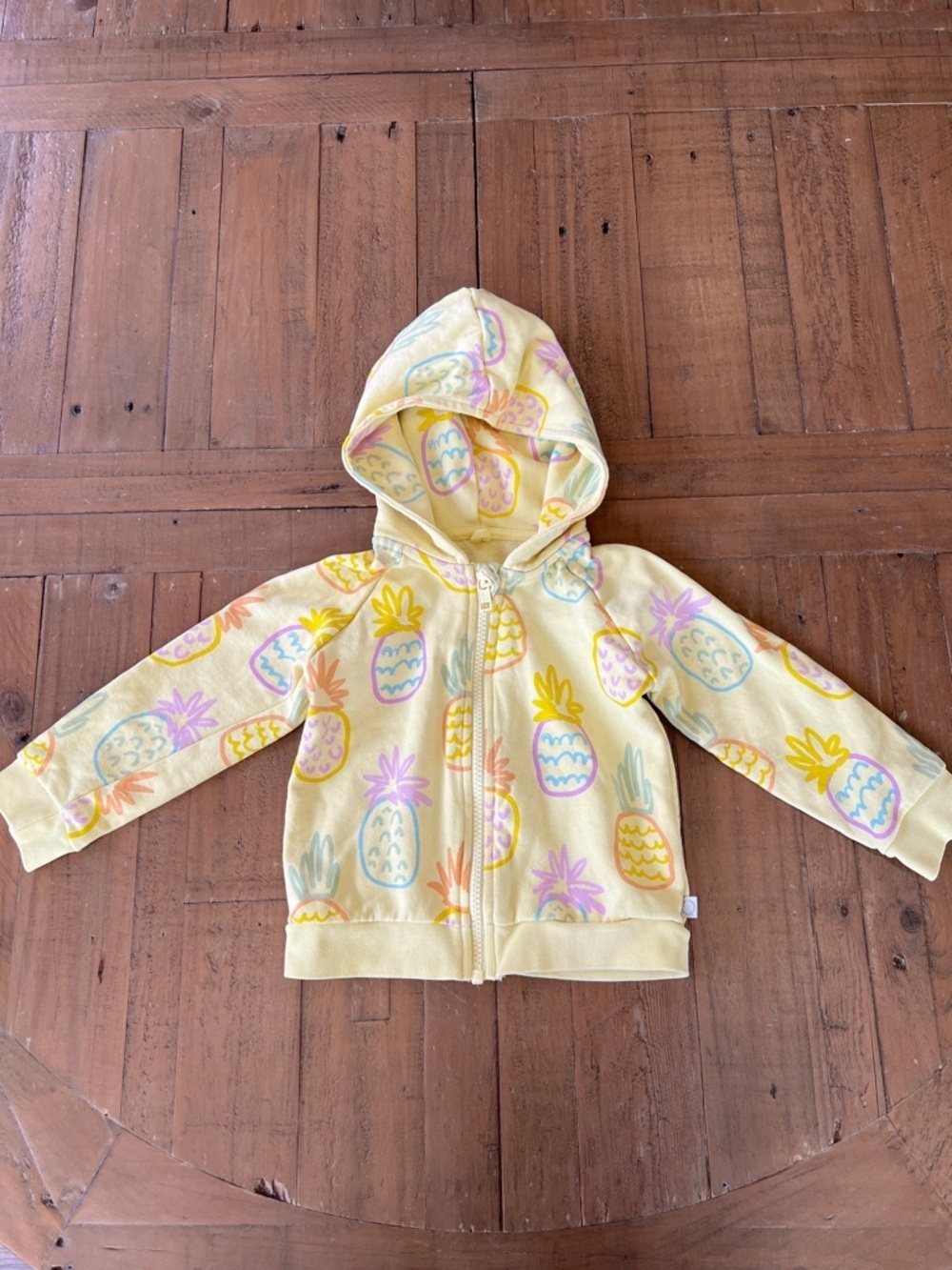 Stella McCartney yellow pineapple print zip front hooded sweatshirt size 3 years